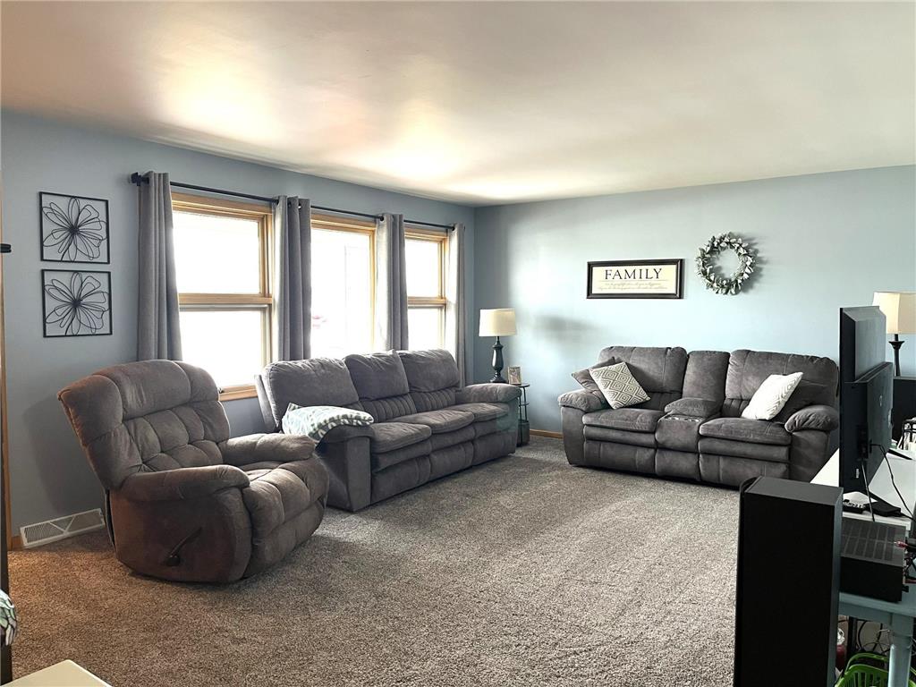 1304 S State Street Fairmont MN 56031 7039274 image2