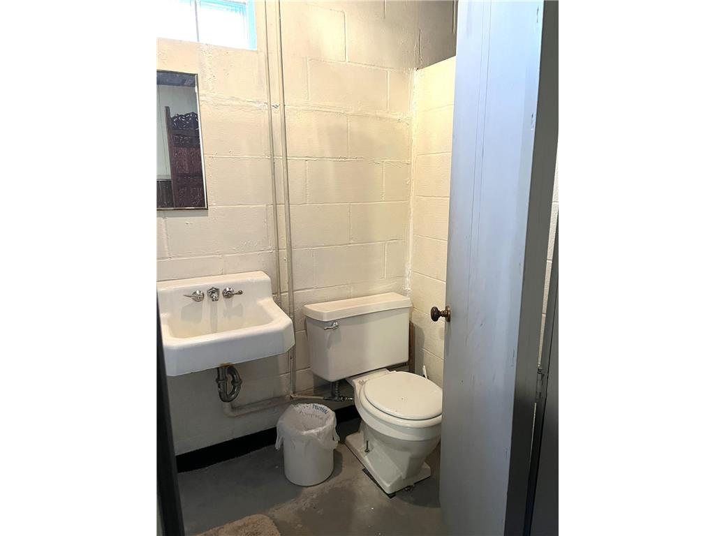 1304 S State Street Fairmont MN 56031 7039274 image25