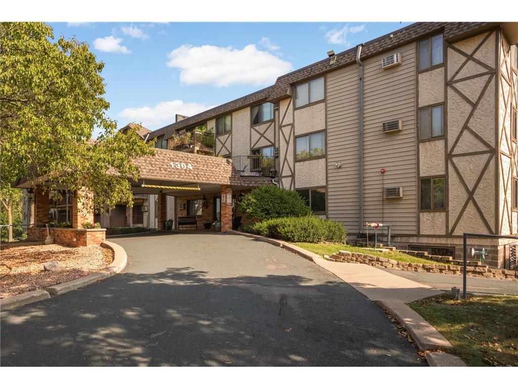 1304 W Medicine Lake Drive #202 Plymouth MN 55441 - Medicine Lake 7060437 image2
