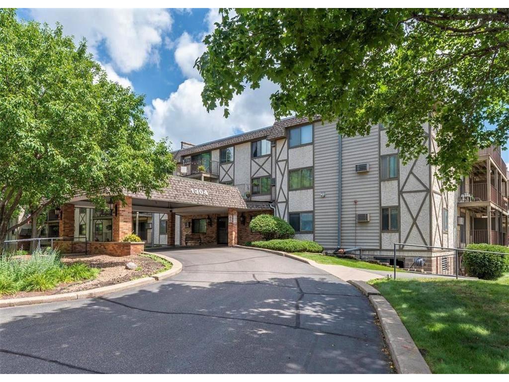 1304 W Medicine Lake Drive #210 Plymouth MN 55441 - Medicine Lake 6387663 image1