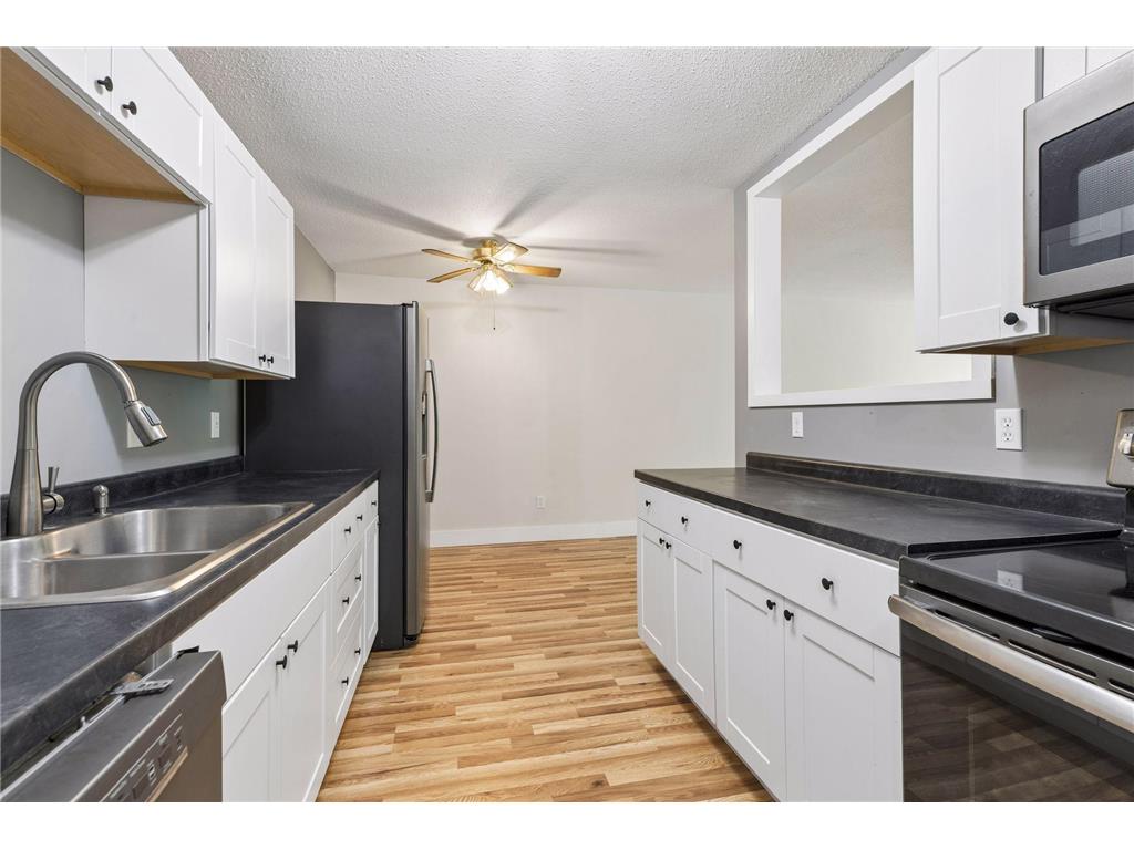 1304 W Medicine Lake Drive #320 Plymouth MN 55441 - Medicine Lake 7111038 image17