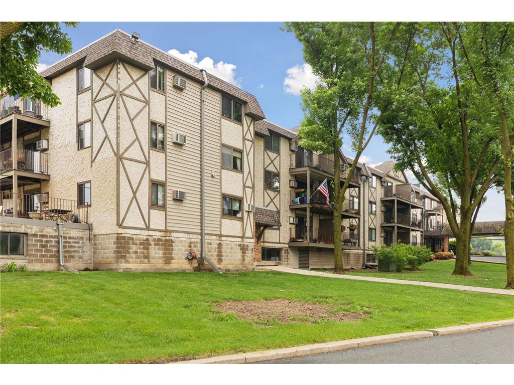 1304 W Medicine Lake Drive #320 Plymouth MN 55441 - Medicine Lake 7111038 image24