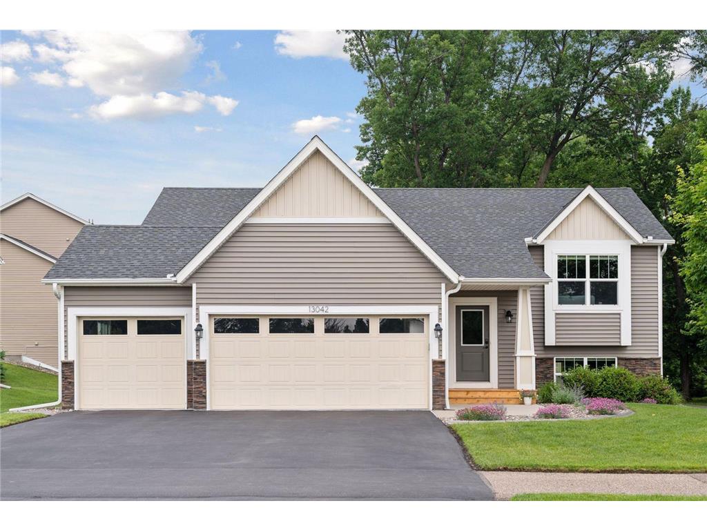 13042 Harpers Street NE Blaine MN 55449 7067262 image1