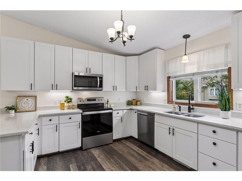 13049 Penn Avenue S Burnsville MN 55337 7113316 image2