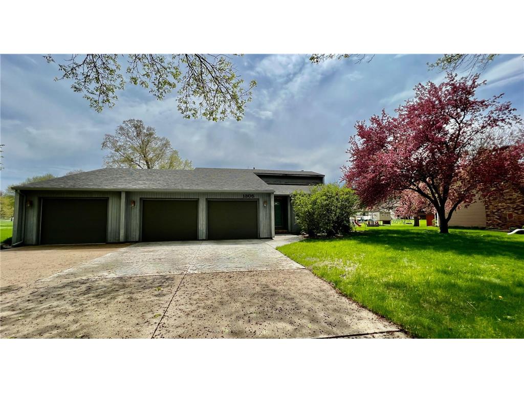 1305 Oriole Drive, Albert Lea, MN, 56007 MLS 6368403 Edina Realty