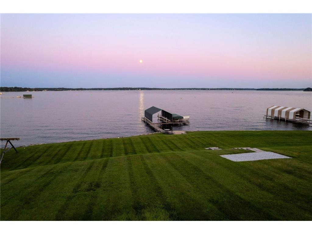 1305 Shoreline Drive Orono MN 55391 - Lake Minnetonka 6706868 image2