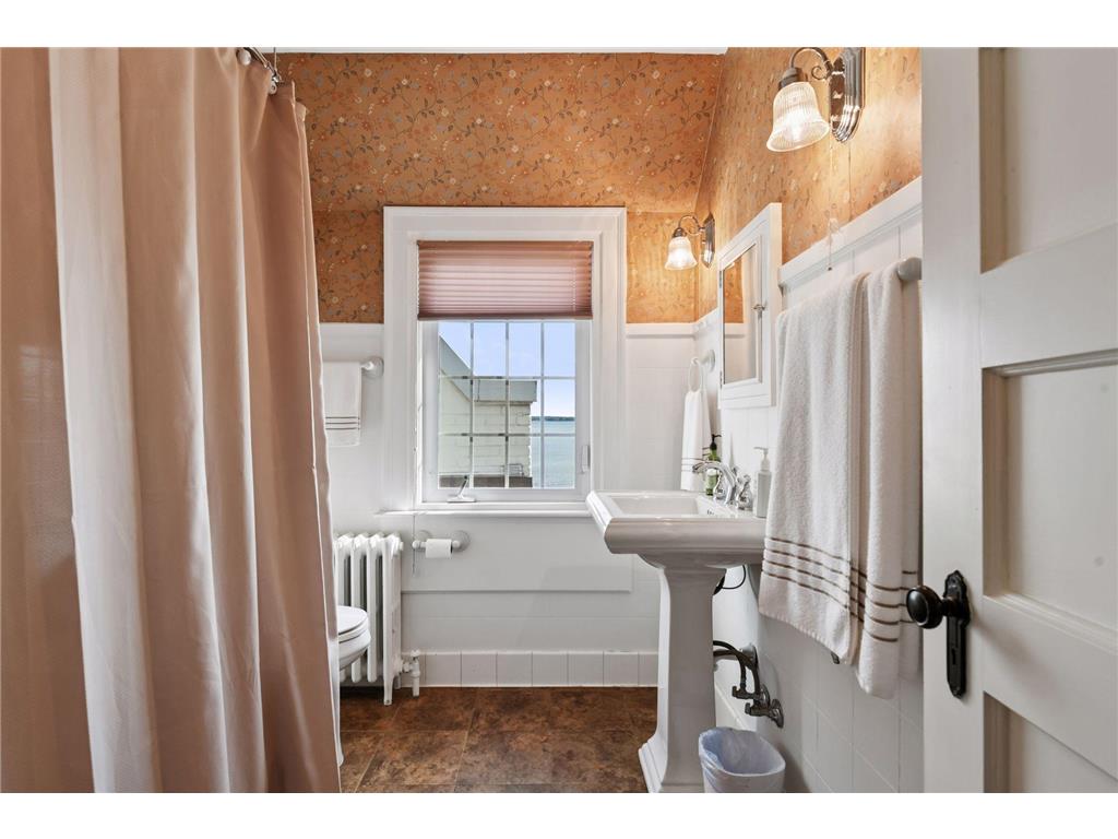 1305 Shoreline Drive Orono MN 55391 - Lake Minnetonka 6706868 image20