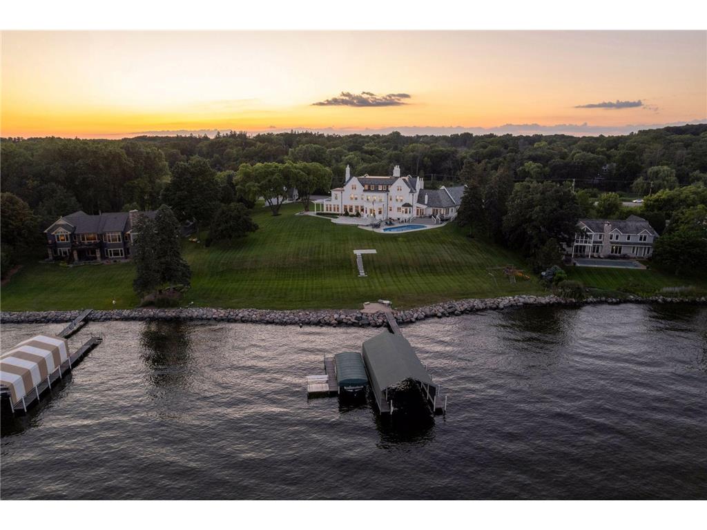 1305 Shoreline Drive Orono MN 55391 - Lake Minnetonka 6706868 image3