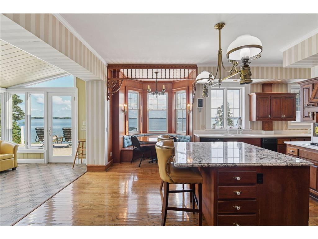 1305 Shoreline Drive Orono MN 55391 - Lake Minnetonka 6706868 image8