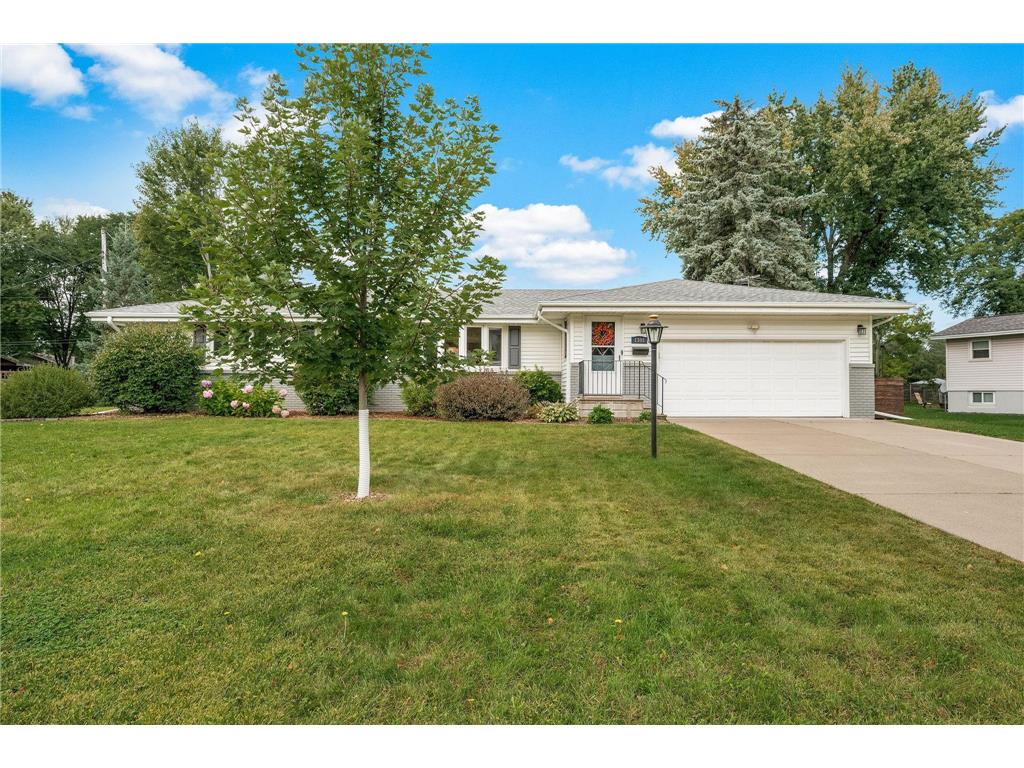 1305 Unity Avenue N Golden Valley MN 55422 6794301 image1