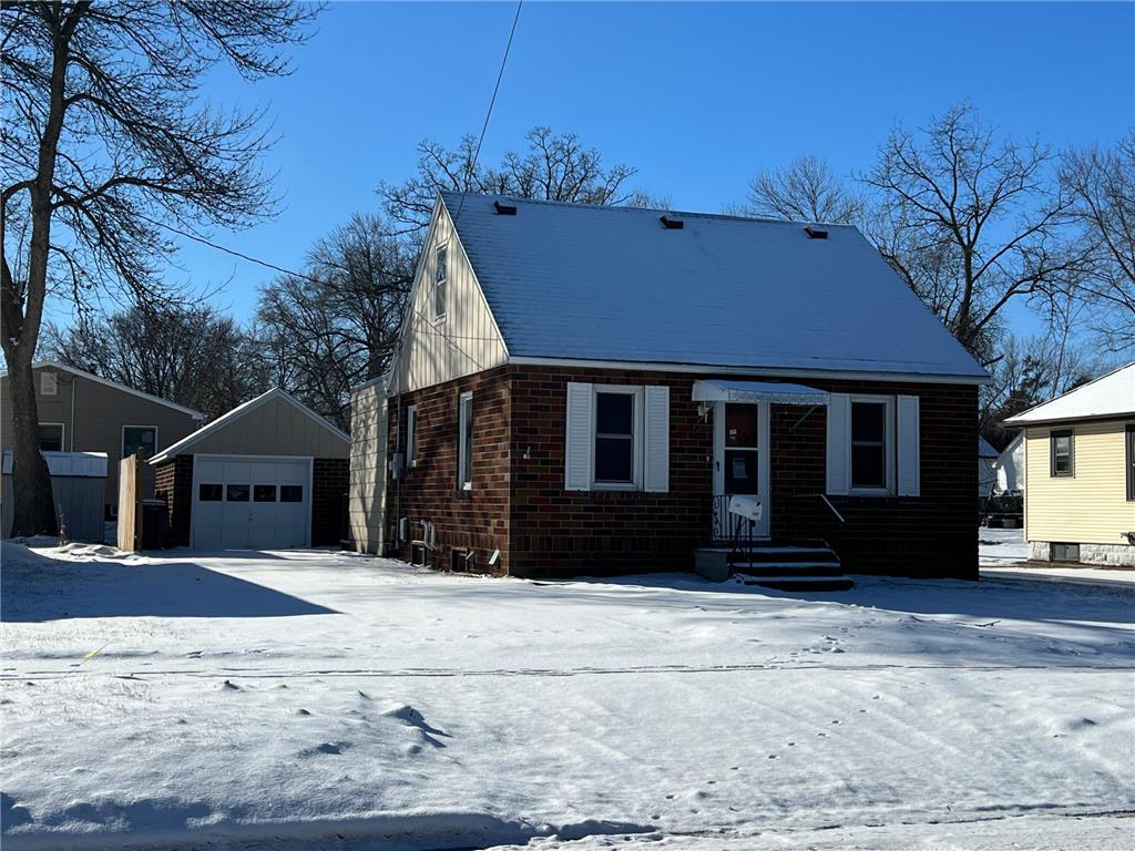 1305 W Clark Street Albert Lea MN 56007 6489872 image1