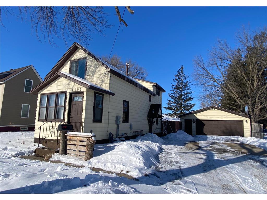 1306 11th Avenue NW, Austin, MN 55912 MLS 6329592 Edina Realty