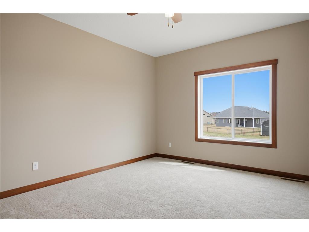 1306 18th Street NE Austin MN 55912 7045419 image26