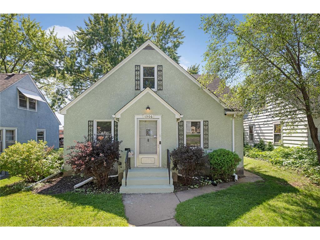 1306 3rd Street E Saint Paul MN 55106 6326621 image1
