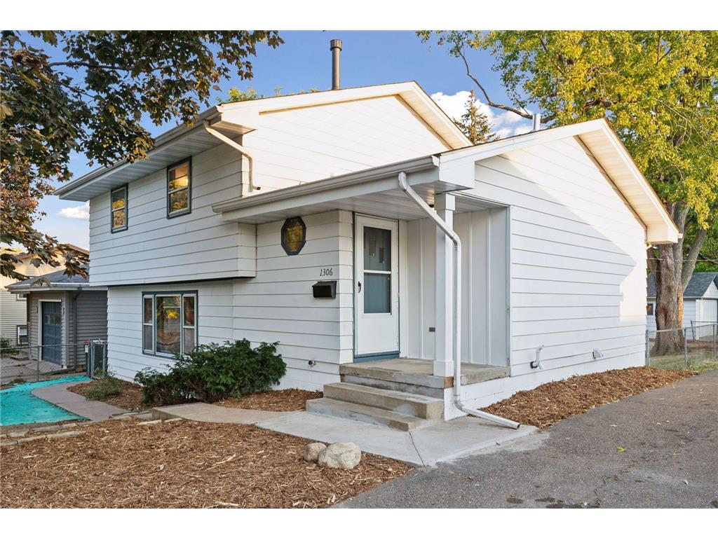 1306 46th Avenue NE Columbia Heights MN 55421 6614440 image1