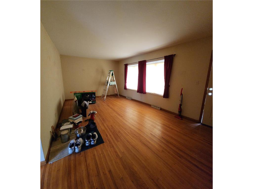 1306 Crestview Road Albert Lea MN 56007 7046267 image2