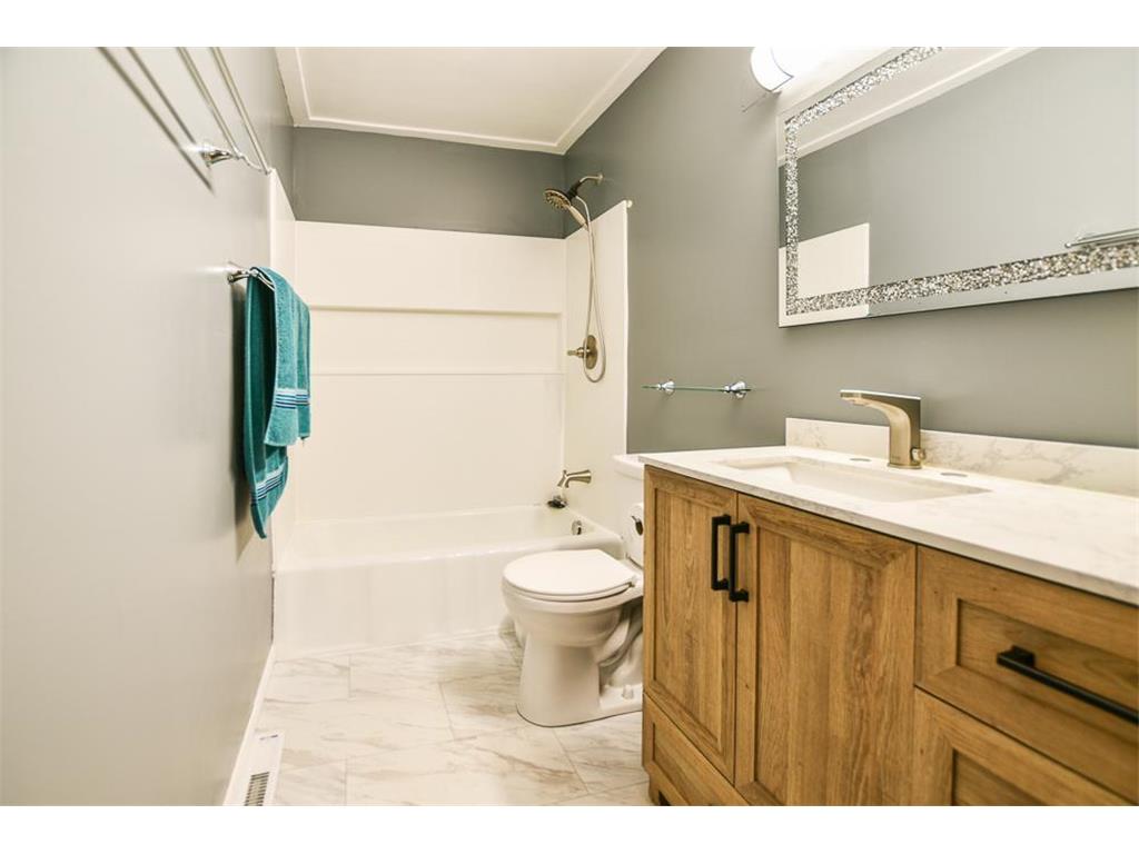 1306 Hillcrest Drive NE Fridley MN 55432 7064750 image14