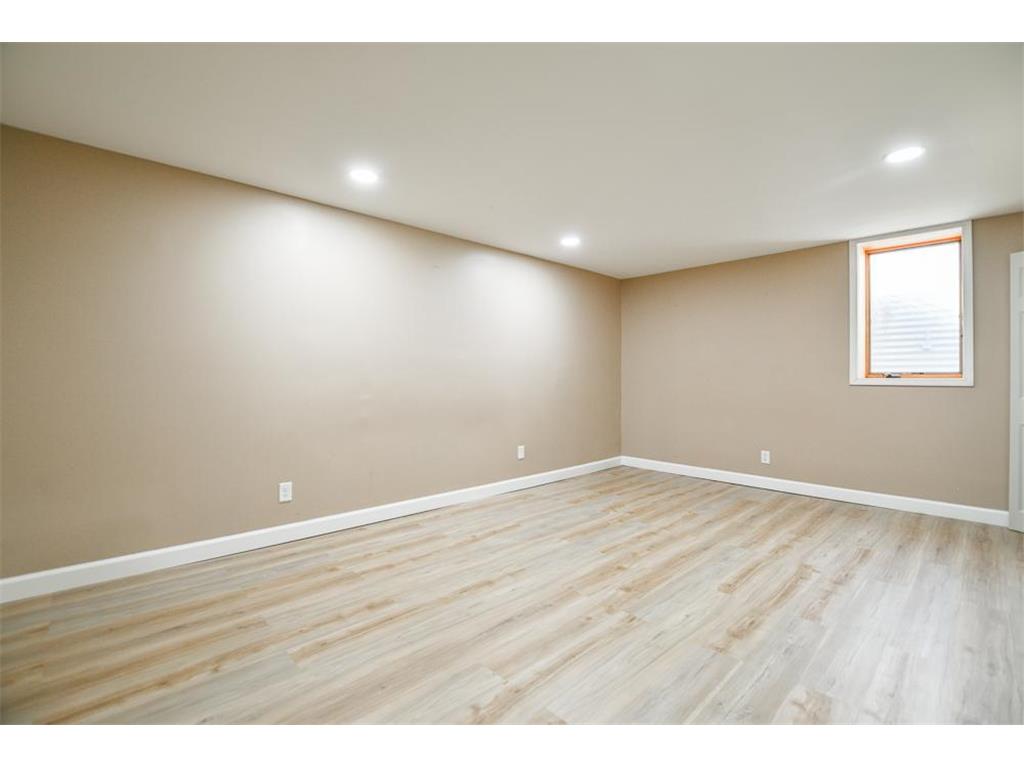 1306 Hillcrest Drive NE Fridley MN 55432 7064750 image20