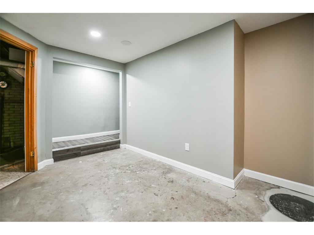 1306 Hillcrest Drive NE Fridley MN 55432 7064750 image23