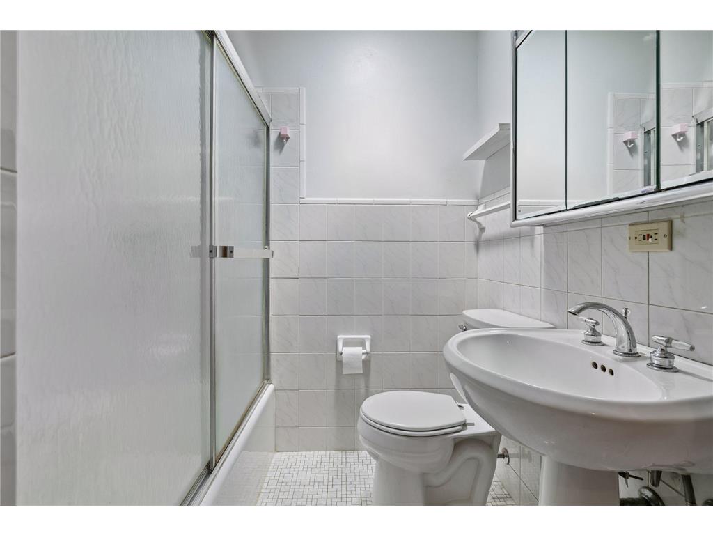 1306 Ryan Avenue W Roseville MN 55113 7074620 image12