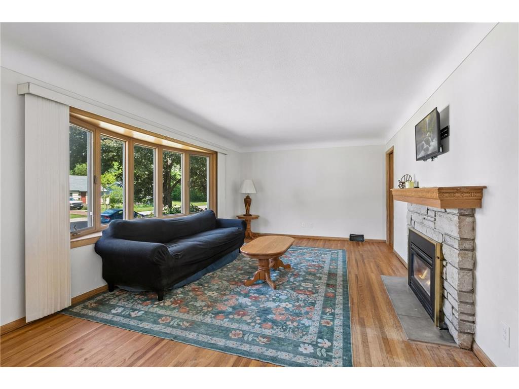 1306 Ryan Avenue W Roseville MN 55113 7074620 image4