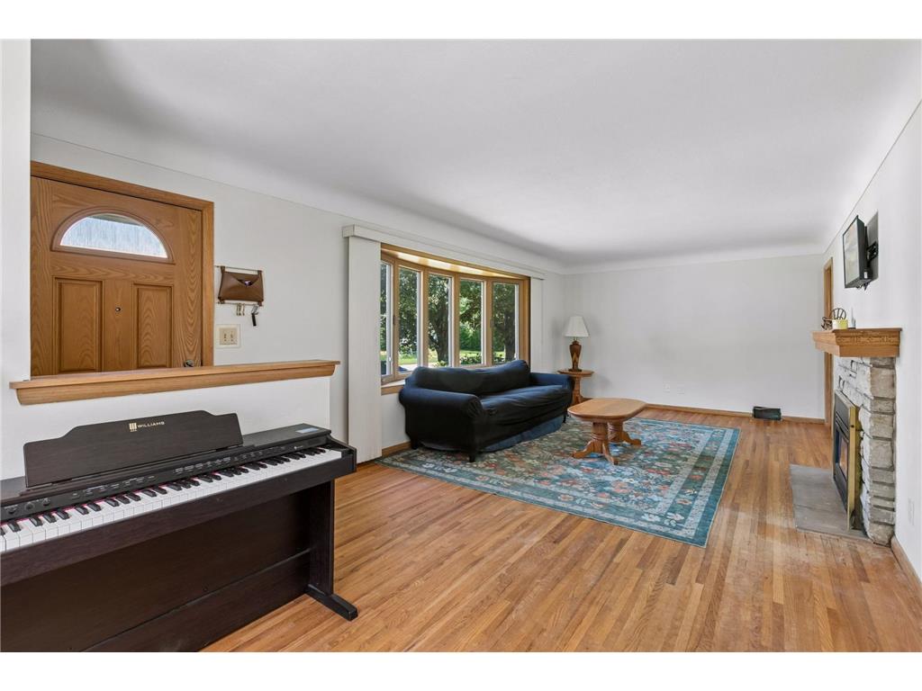1306 Ryan Avenue W Roseville MN 55113 7074620 image5
