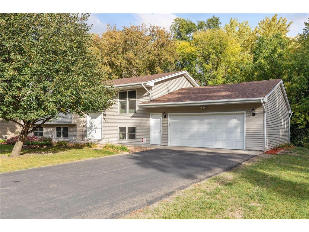 1307 Amble Road Arden Hills MN 55112 6242785 image1