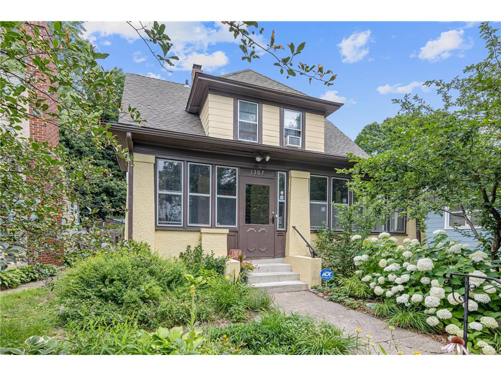 1307 Seminary Avenue Saint Paul MN 55104 6356064 image1