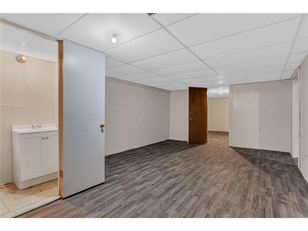 1308 10th Street SW Willmar MN 56201 7086528 image17