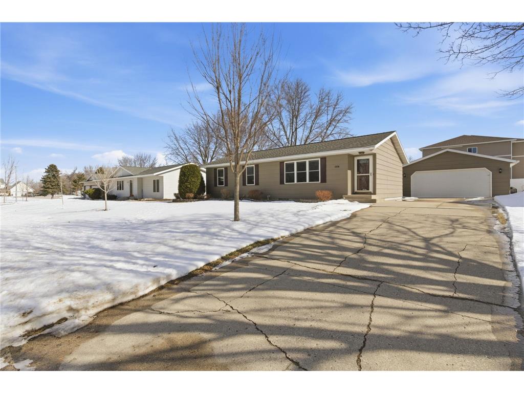 1308 27th Street NW Willmar MN 56201 7026925 image1