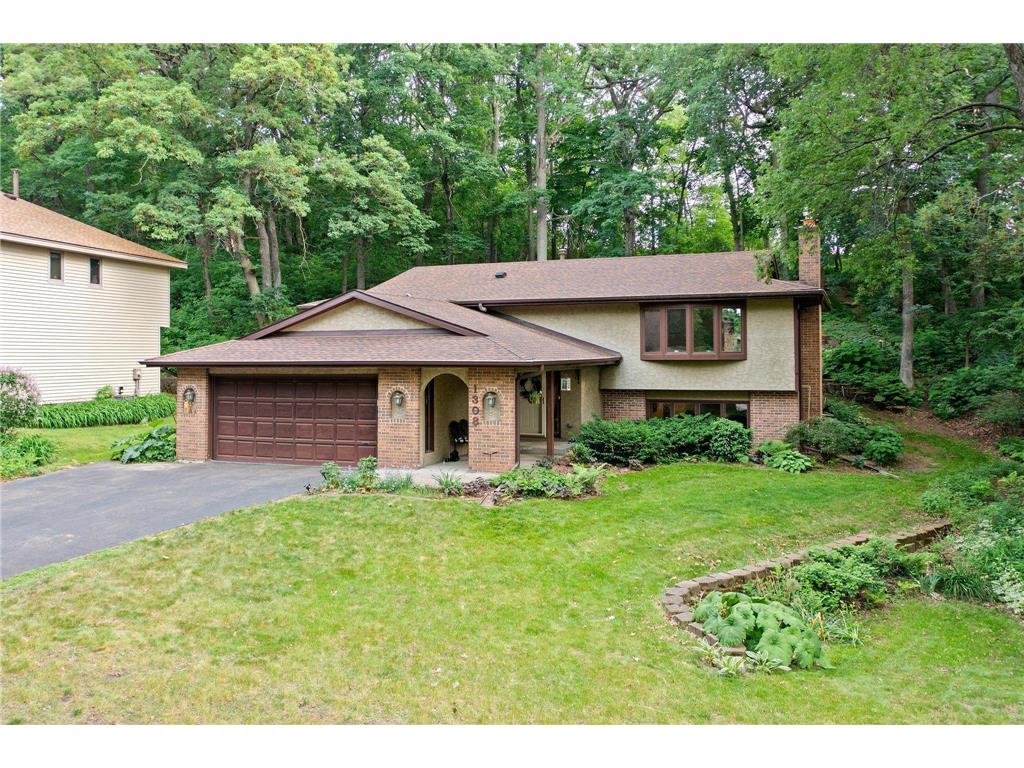 1308 Dunberry Lane, Eagan, MN, 55123 MLS 6369766 Edina Realty