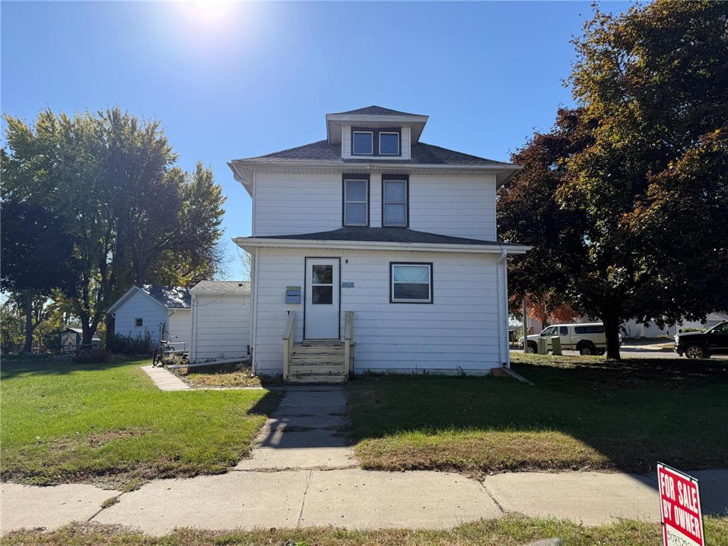 1308 East Avenue Worthington MN 56187 6813206 image2
