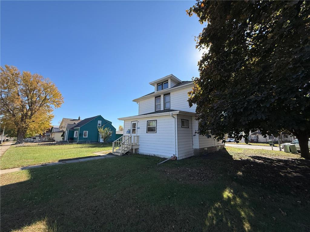1308 East Avenue Worthington MN 56187 6813206 image3