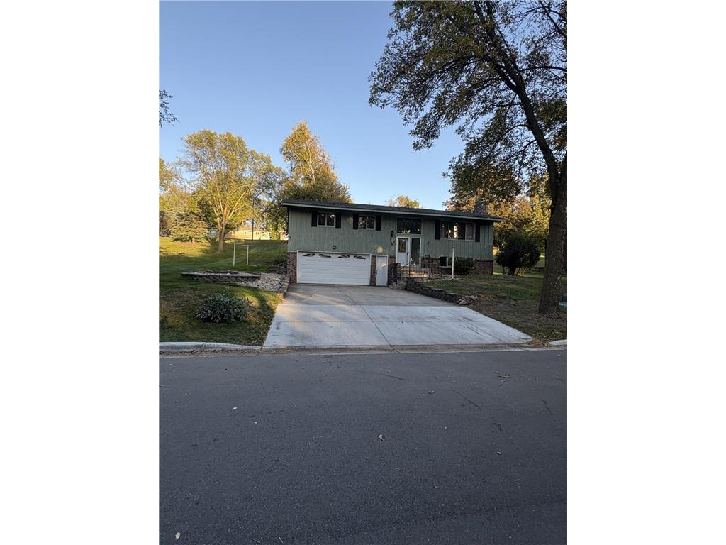 1308 Oak Drive Montevideo MN 56265 6802086 image2