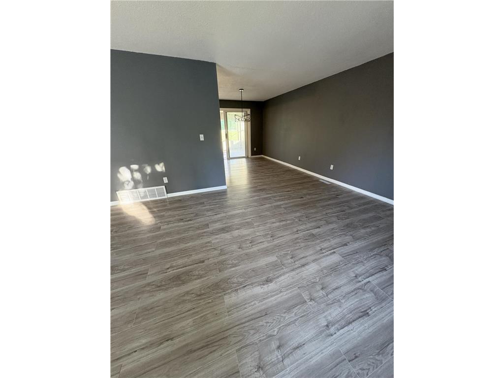 1308 Oak Drive Montevideo MN 56265 6802086 image9