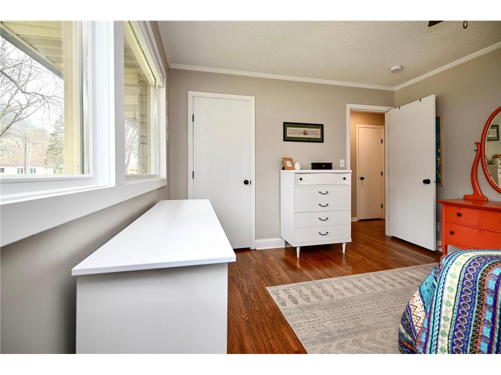 1308 Parkview Avenue Winona MN 55987 7049565 image12