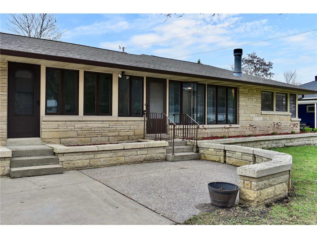 1308 Parkview Avenue Winona MN 55987 7049565 image2