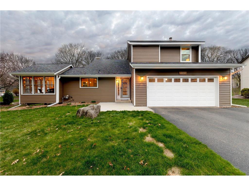 1308 Rushmore Drive Burnsville MN 55306 7054221 image1
