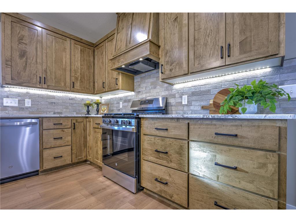 1308 Sherwood Street SE Hutchinson MN 55350 6820358 image10