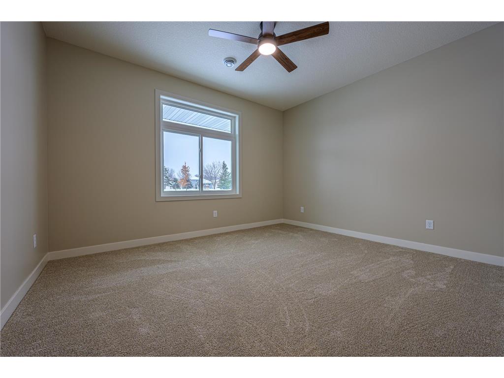 1308 Sherwood Street SE Hutchinson MN 55350 6820358 image15