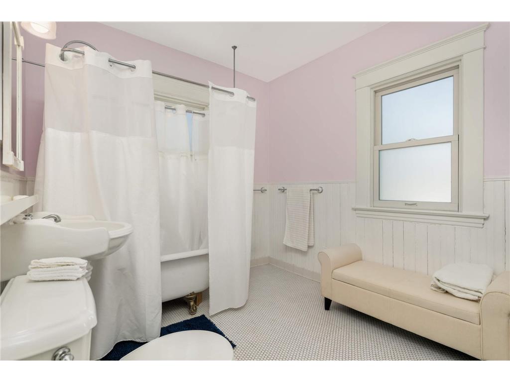1308 W 24th Street Minneapolis MN 55405 7055188 image17