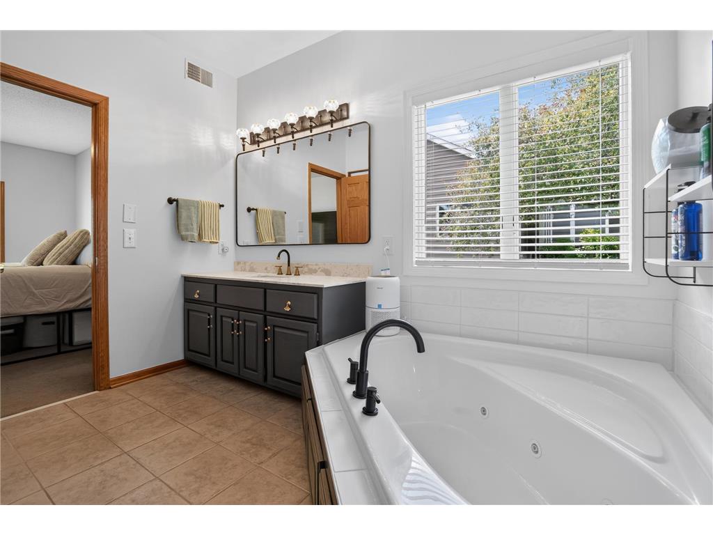 13085 56th Street N Oak Park Heights MN 55082 7097784 image28
