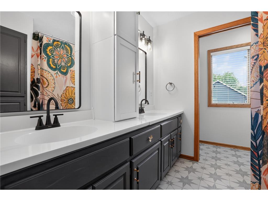 13085 56th Street N Oak Park Heights MN 55082 7097784 image40