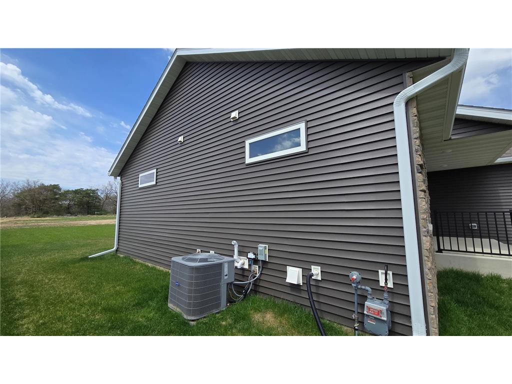 1309 18th Street NE Austin MN 55912 7060947 image3