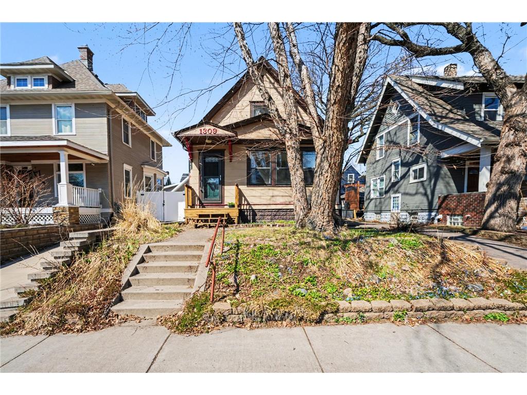 1309 Selby Avenue Saint Paul MN 55104 7023357 image1