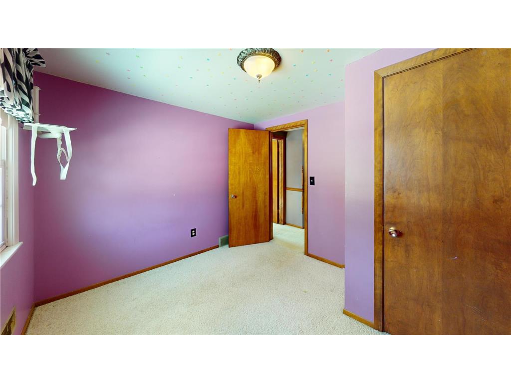 131 4th Place SE Glenville MN 56036 7014873 image12