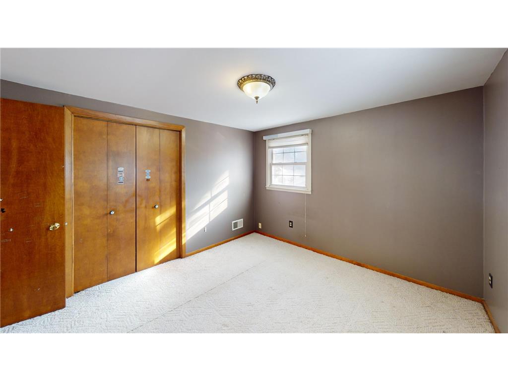 131 4th Place SE Glenville MN 56036 7014873 image15