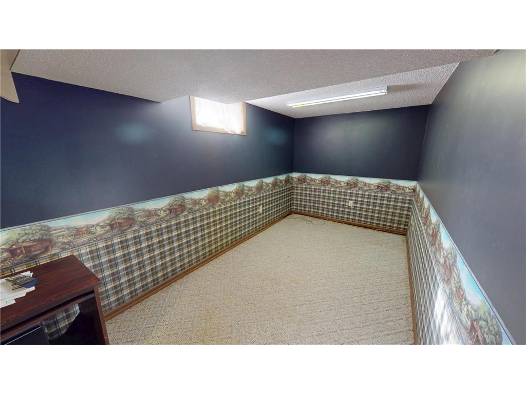131 4th Place SE Glenville MN 56036 7014873 image19