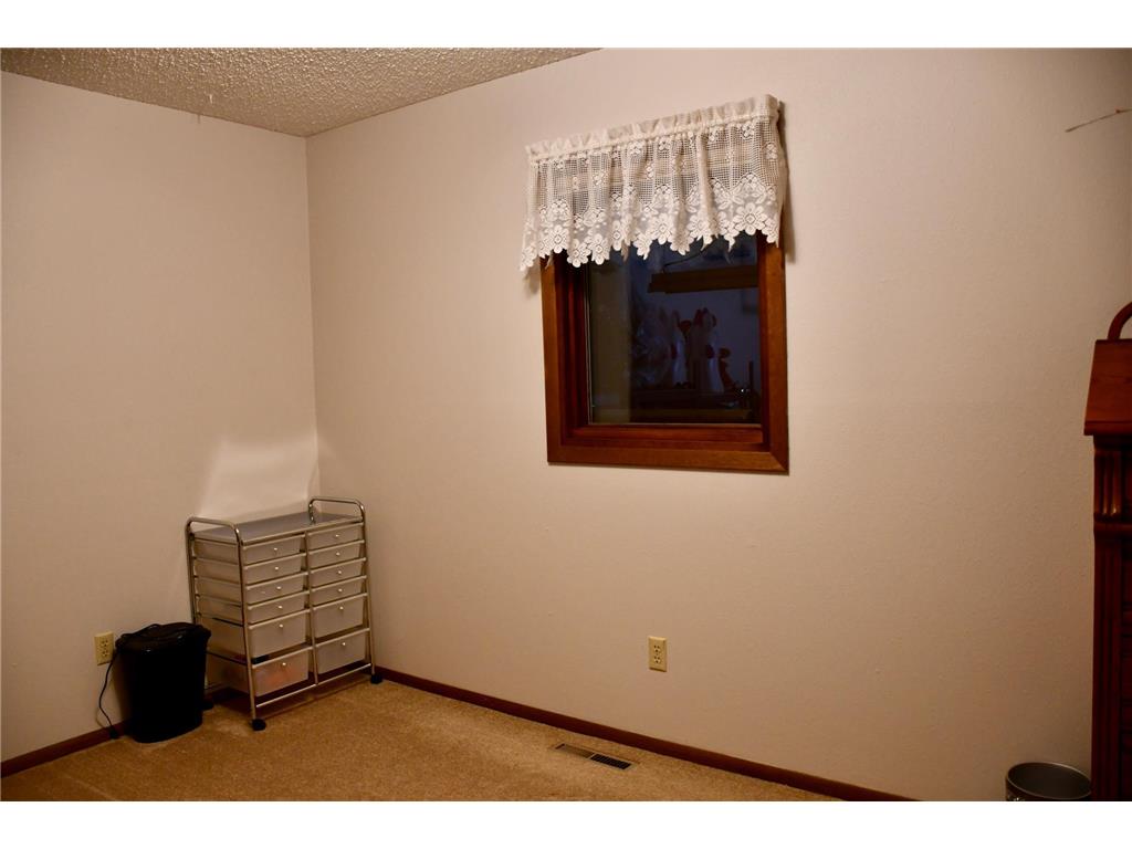 131 Belleville Court Thief River Falls MN 56701 7039037 image14