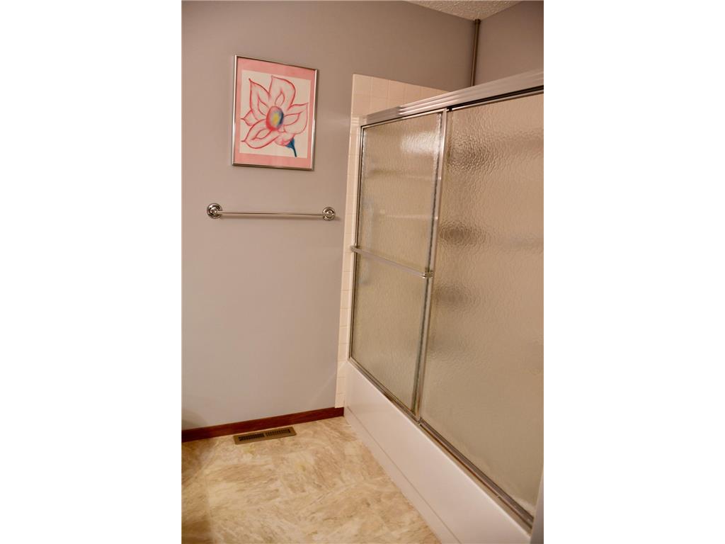 131 Belleville Court Thief River Falls MN 56701 7039037 image17